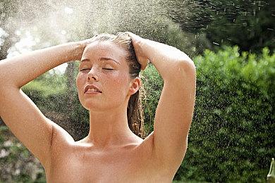 《荒野枪巫》现已发售：提前一天防止撞车《暗黑4》